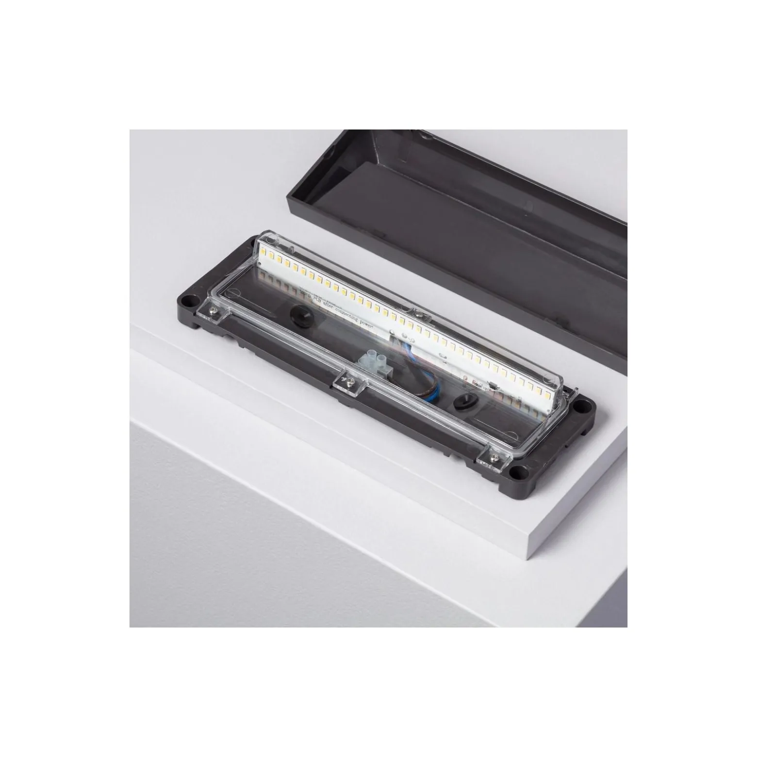 Bright Choice Vägglampa Chester PC Antracit 2W 100lm - 830 Varm Vit