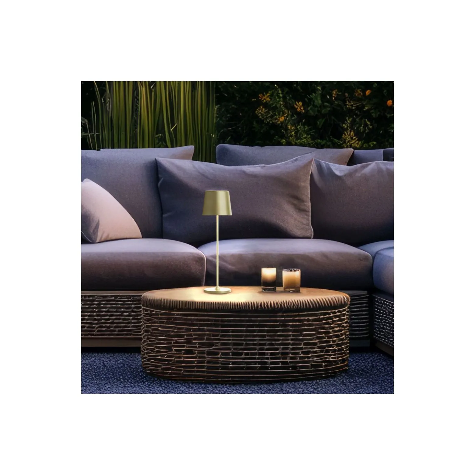 Brilliant Bordslampa Kaami Metall Plast Guld 2W 310lm - 830 Varm Vit | 100mm - IP44 - Utomhus - Dimbar
