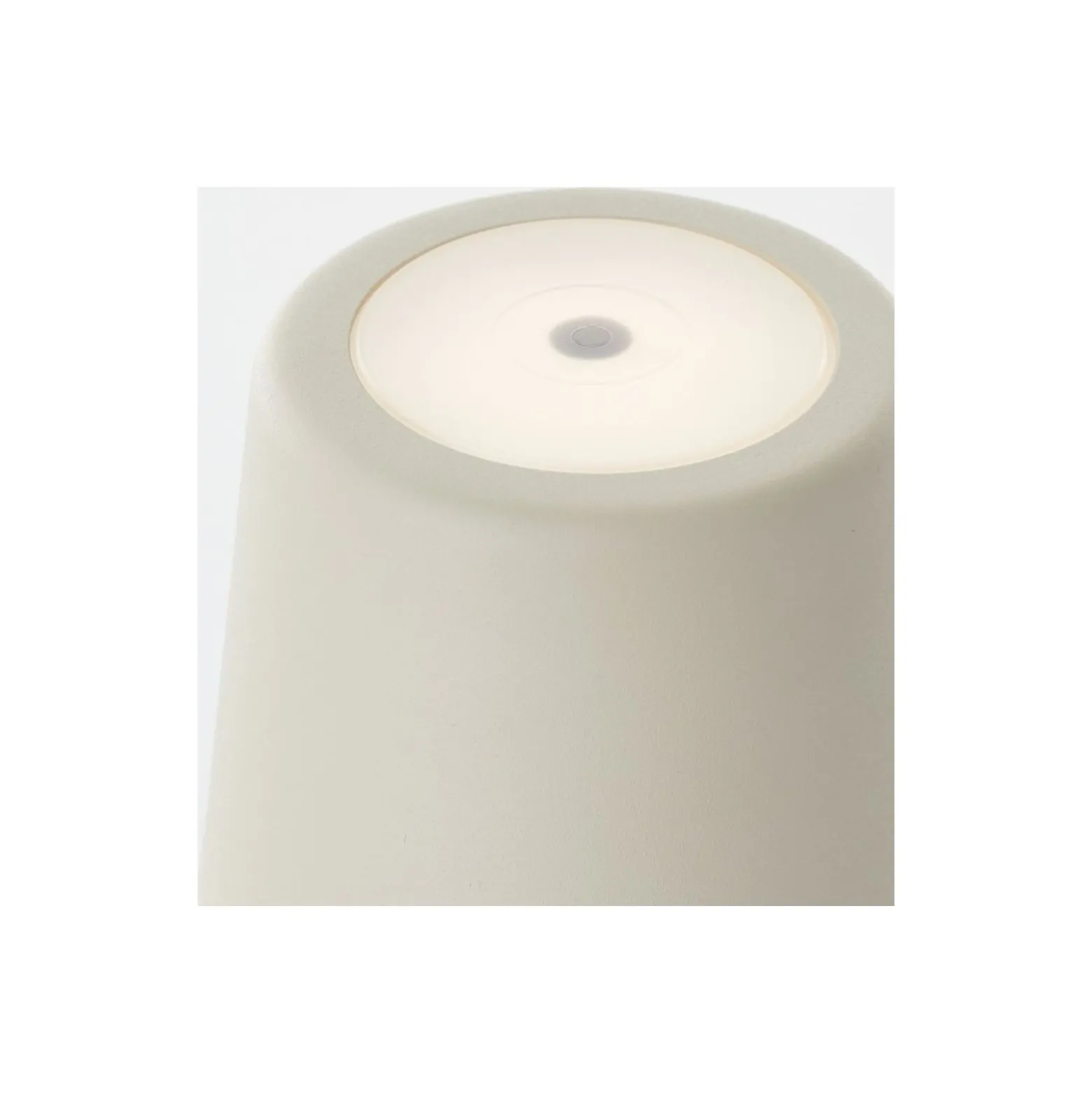Brilliant Bordslampa Kaami Metall Plast Beige 2W 310lm - 830 Varm Vit | 100mm - IP44 - Utomhus - Dimbar