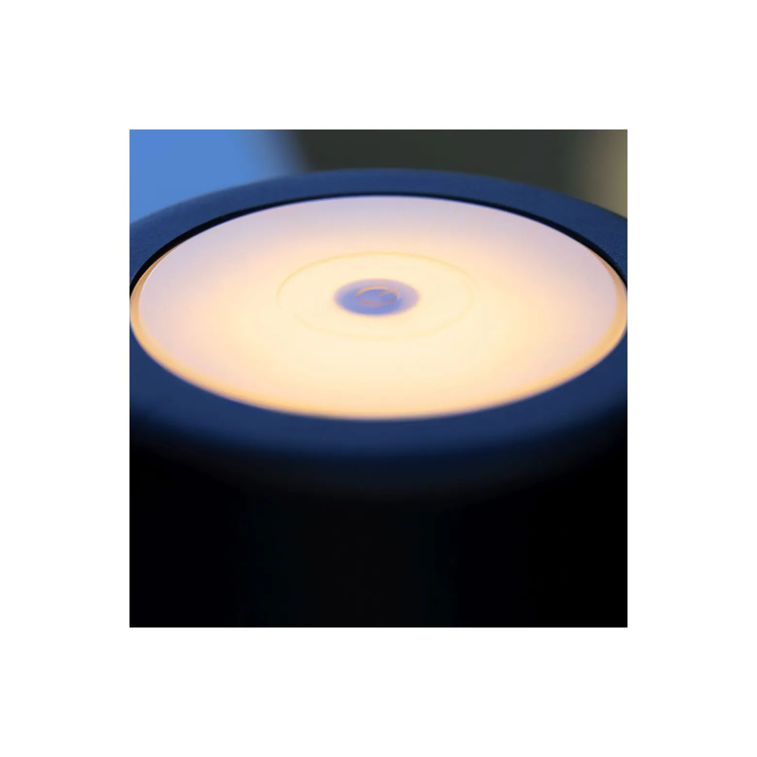 Brilliant Bordslampa Kaami Metall Plast Matt Svart 2W 310lm - 830 Varm Vit | 100mm - IP44 - Utomhus - Dimbar