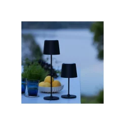 Brilliant Bordslampa Kaami Metall Plast Matt Svart 2W 310lm - 830 Varm Vit | 100mm - IP44 - Utomhus - Dimbar