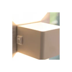 Brilliant Iseo Vägglampa Plast Vit 4W 300lm - 830 Varm Vit | IP44 - med USB