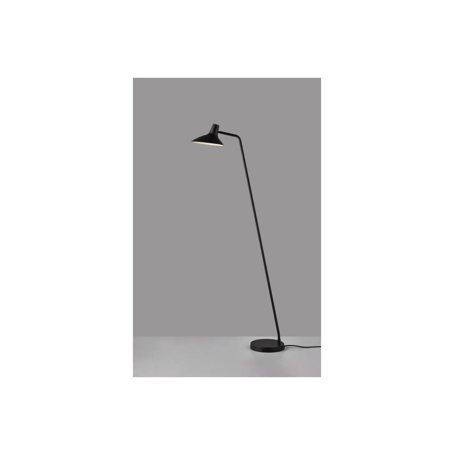 DFTP by Nordlux Darci Golvlampa Metall Svart | Passande för E14