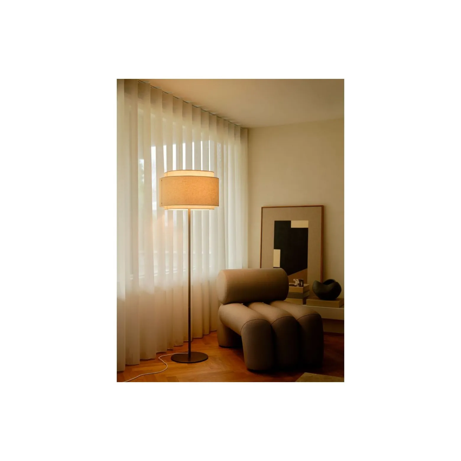DFTP by Nordlux Takai Golvlampa Metall och Textil Beige | Passande för E27