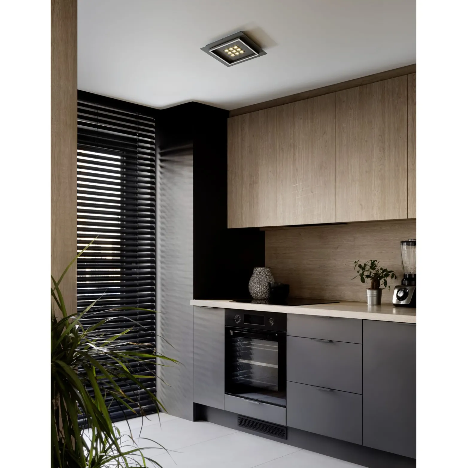 Eglo Taklampa Balazote Stål Svart 245W 4045lm - 827-865 Justerbar Vit | Dimbar