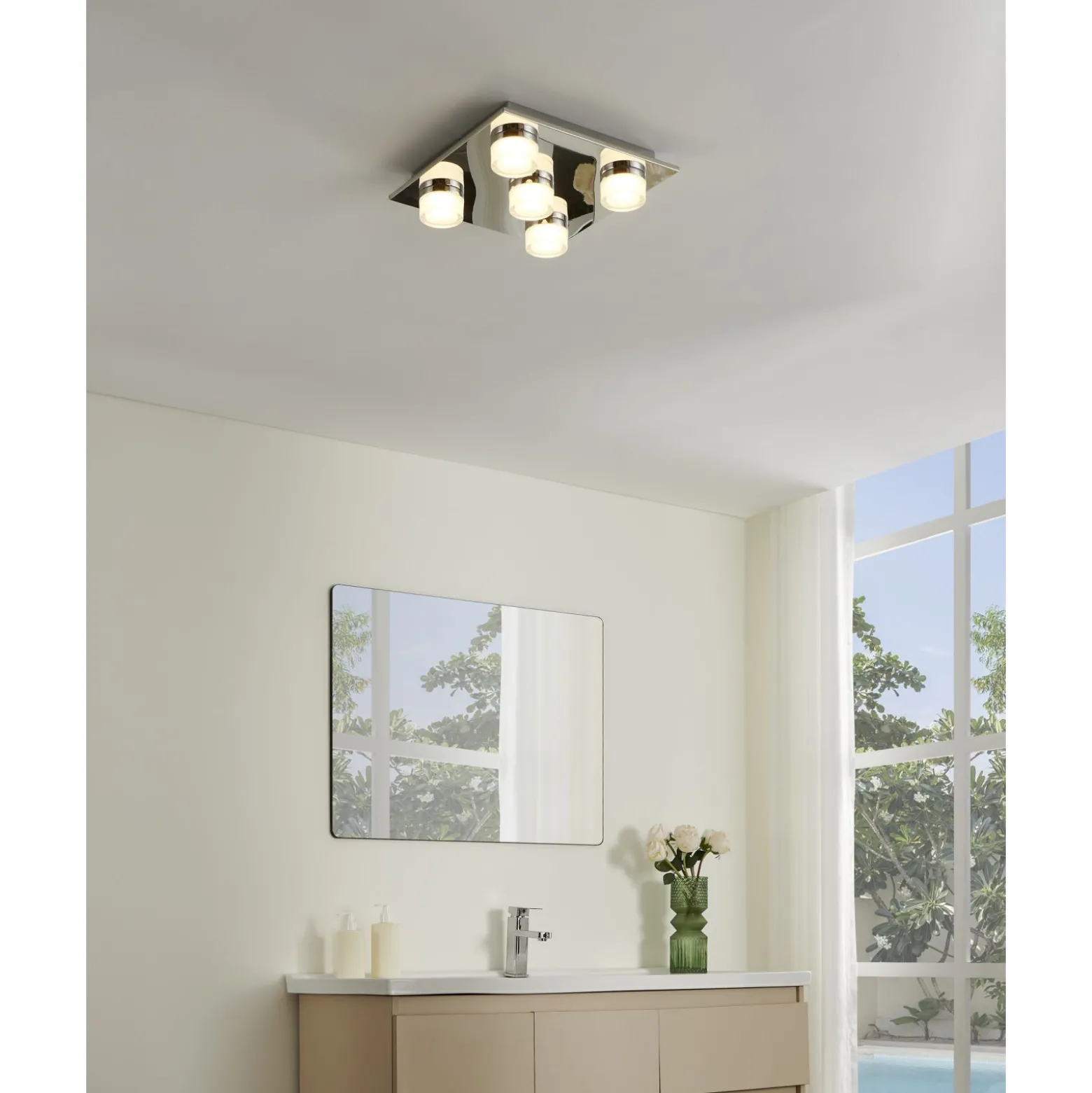 Eglo Taklampa Romendo 1 Stål Krom 54W 3750lm - 830 Varm Vit | IP44 - Dimbar