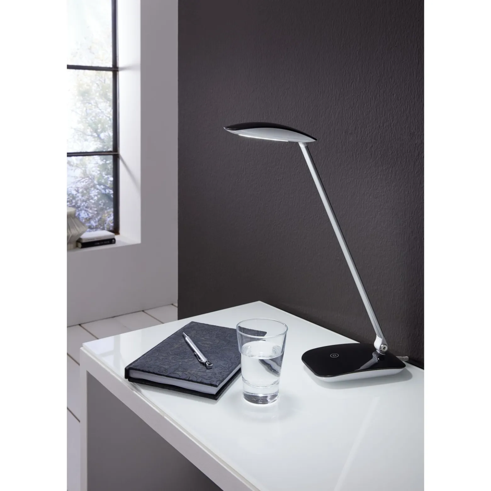 Eglo Bordslampa Cajero Plast Svart 4W 700lm - 840 Kallvit | Dimbar