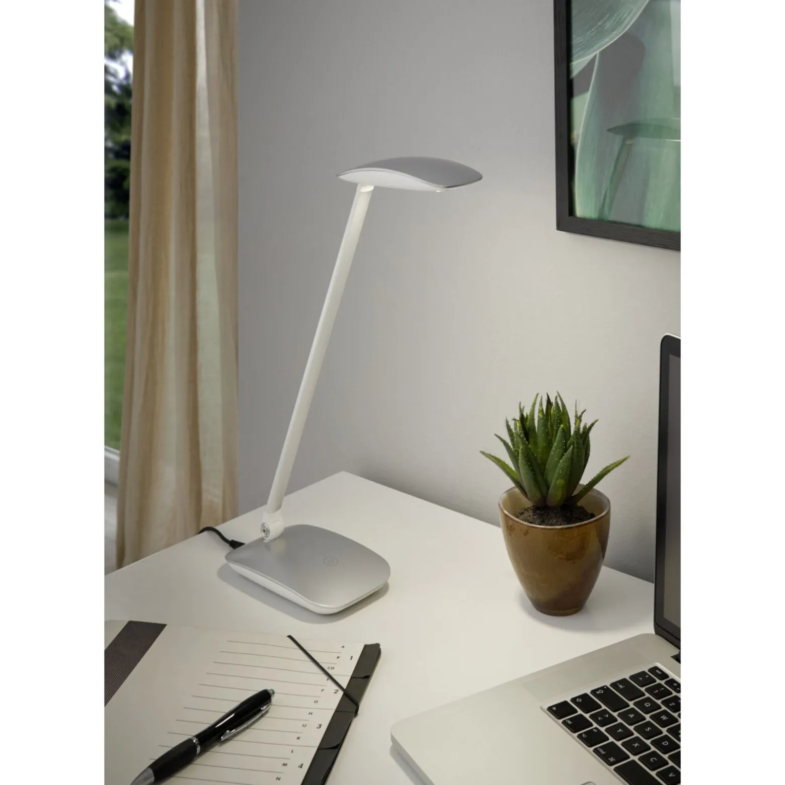 Eglo Bordslampa Cajero Plast Silver 4W 700lm - 840 Kallvit | Dimbar