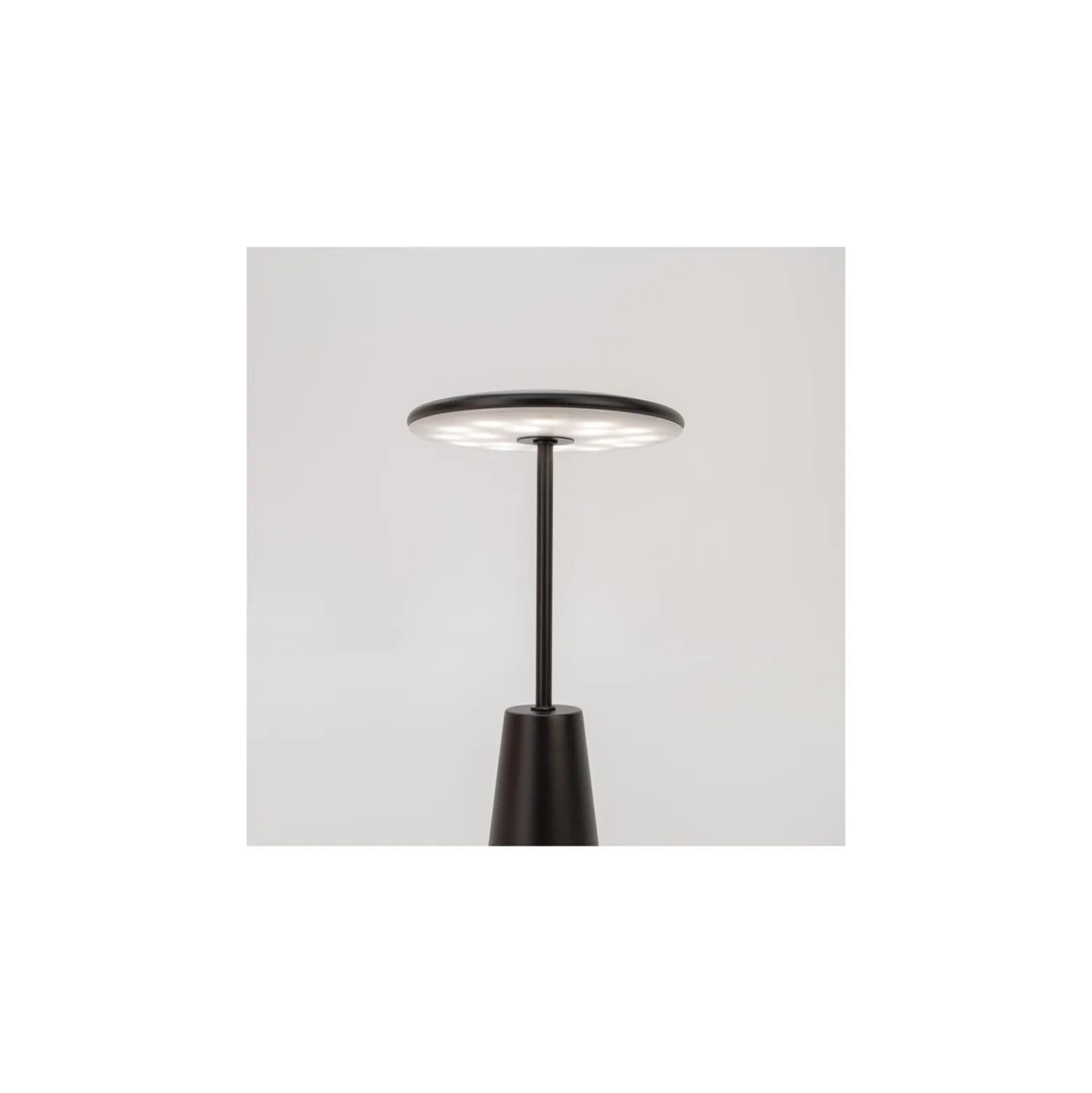 Eglo Bordslampa Piccola Stål Svart 2W 270lm - 824-830-840 CCT | IP54 - Touch Dimbar - USB-C
