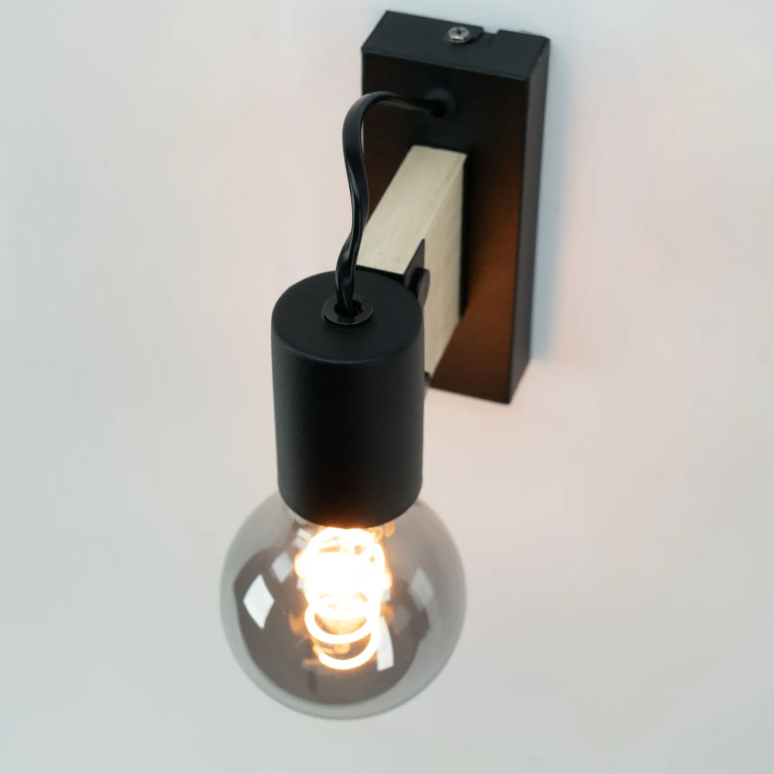 Eglo Vägglampa Bailrigg Stål Svart Trä | Passande För 1x E27