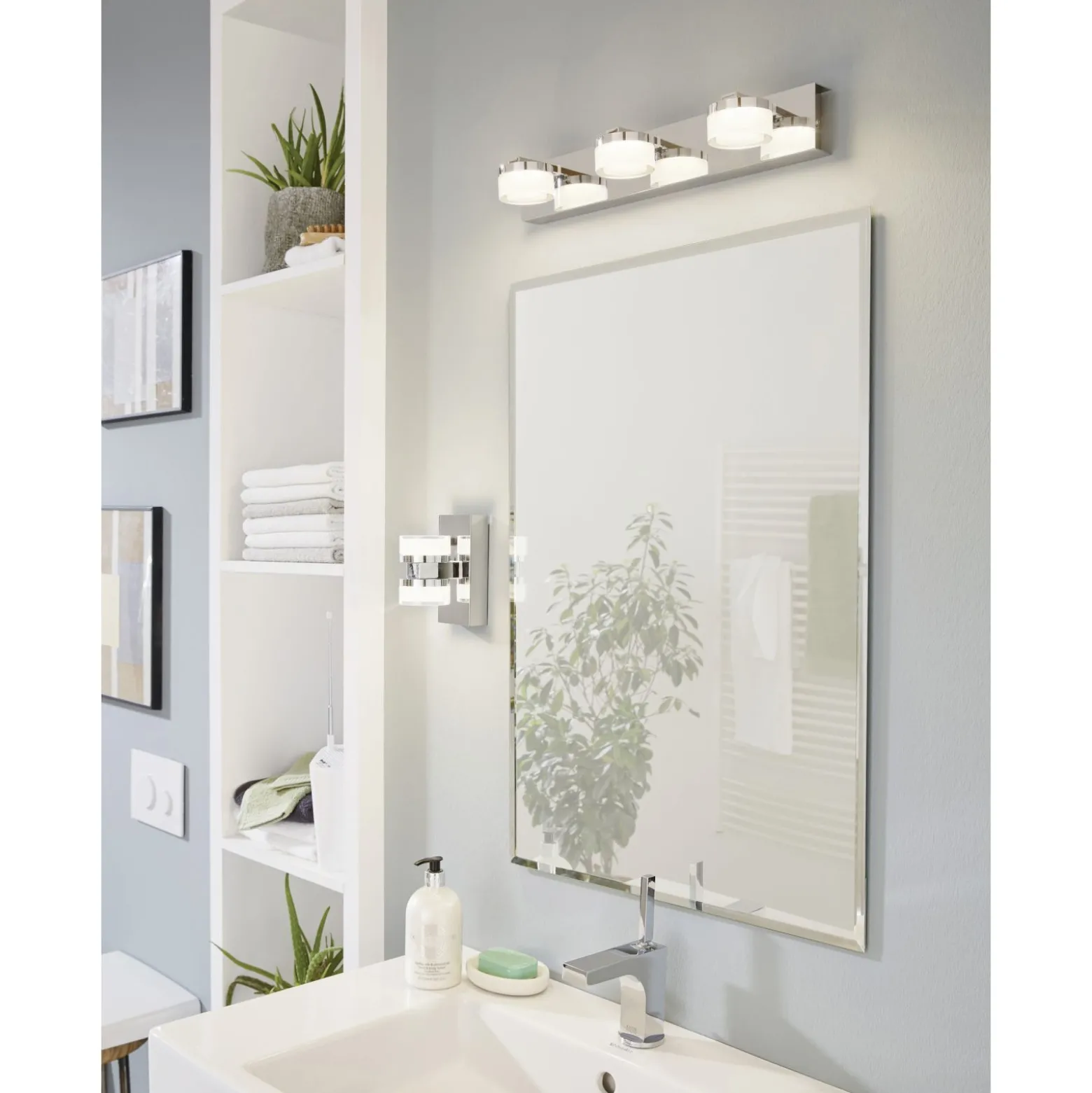 Eglo Vägglampa Romendo 1 Stål Krom 72W 1620lm - 830 Varm Vit | IP44 - Dimbar