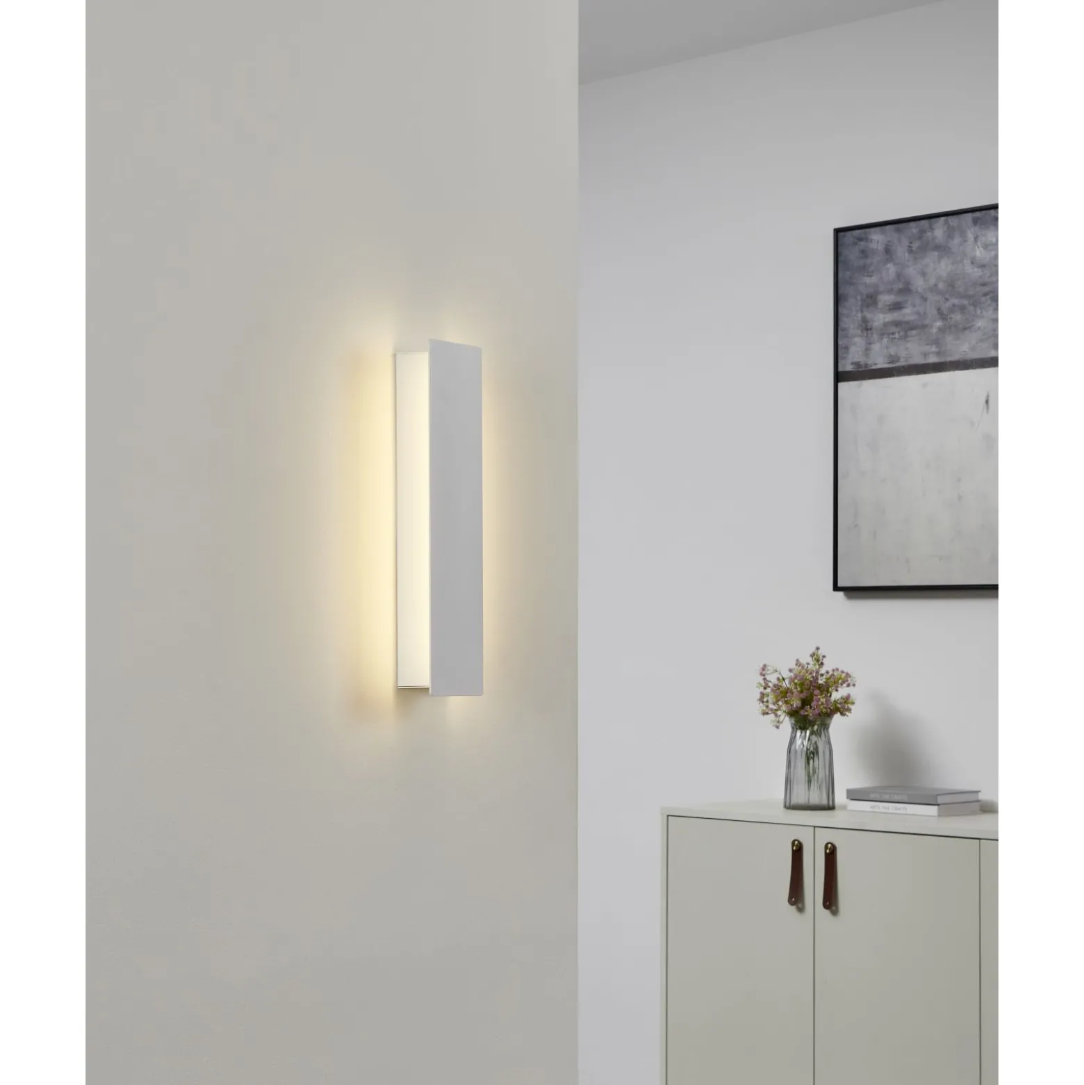Eglo Vägglampa Zubialde Aluminium Stål Vit 12W 1550lm - 830 Varm Vit
