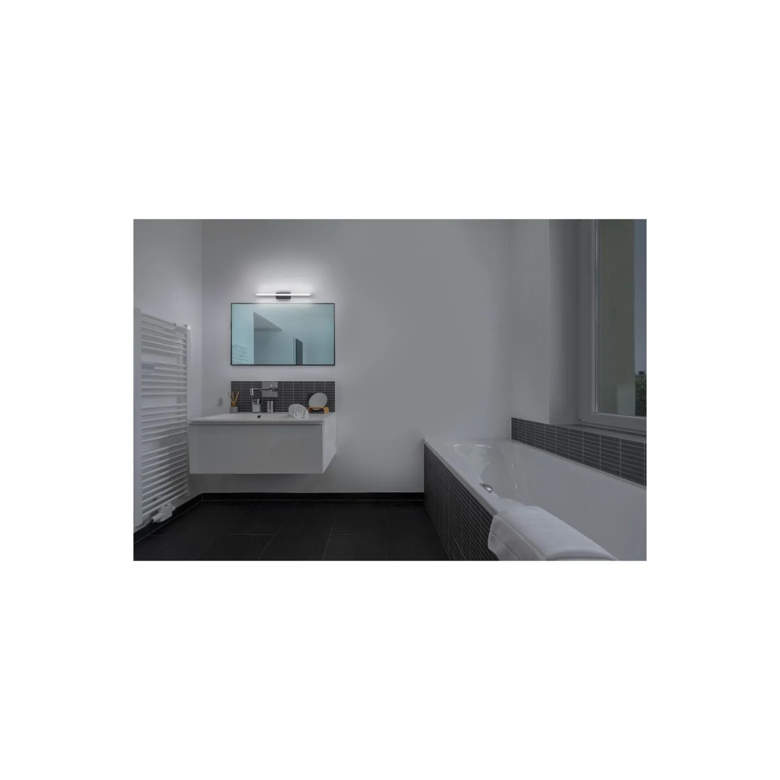 Ledvance LED Vägglampa Badrumsbelysning Orbis Mirror Svart 10W 950lm - 830-840 CCT | IP44 - Touchdimmerbar