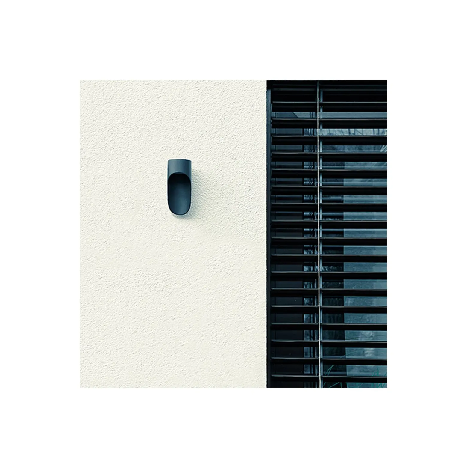 THORNeco LED Armatur Vägg HOLLY Aluminium Svart 8W 251lm - 830 Varm Vit